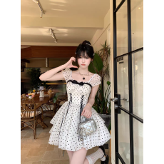 批发【4/07 20:00 限时95折】啵啵奶芙 法式公主风温柔少女波点蓬蓬裙