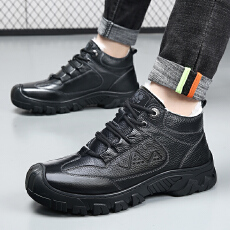 批发2025冬季新款牛皮羊毛<b class='q'>男鞋</b>短靴货号