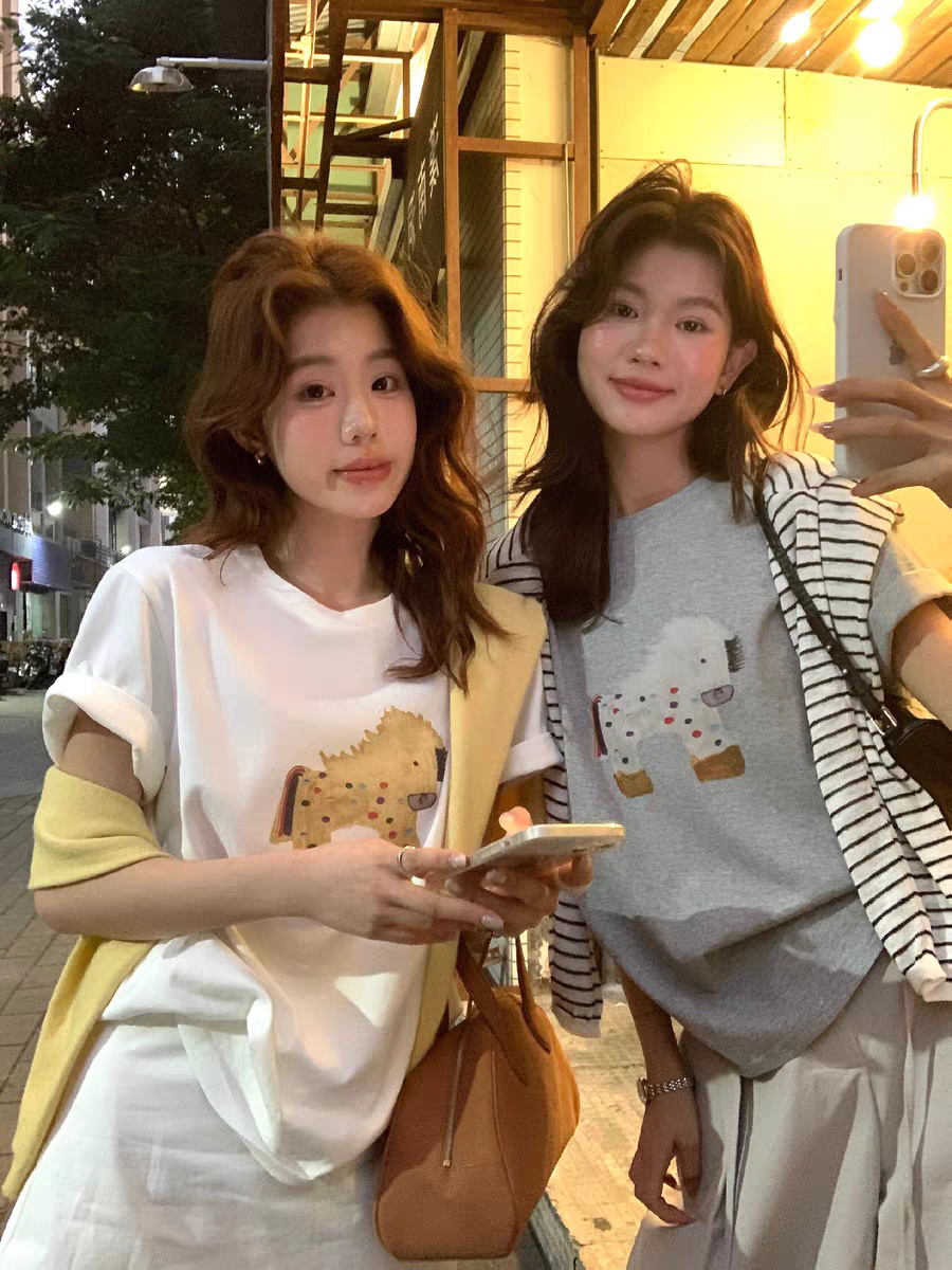 200그램 귀신 장난기 넘치는 작은 말 프린트 연령 감소 루즈핏 반팔 티셔츠 라운드 넥 맨위 여름