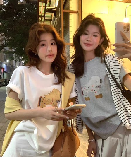 200그램 귀신 장난기 넘치는 작은 말 프린트 연령 감소 루즈핏 반팔 티셔츠 라운드 넥 맨위 여름