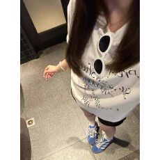 批发<b class='q'>短袖</b><b class='q'>t</b><b class='q'>恤</b><b class='q'>女</b>2026年夏季新款韩版宽松圆领休闲正肩印花上衣