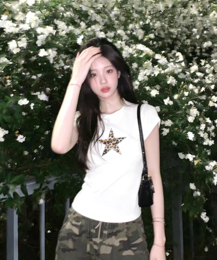 긍정적 인 어깨 반팔 티셔츠 여성 여름 한 부서 산소 센스 몸매 가꾸기 슬림해 보이는 순면 짧은 맨위
