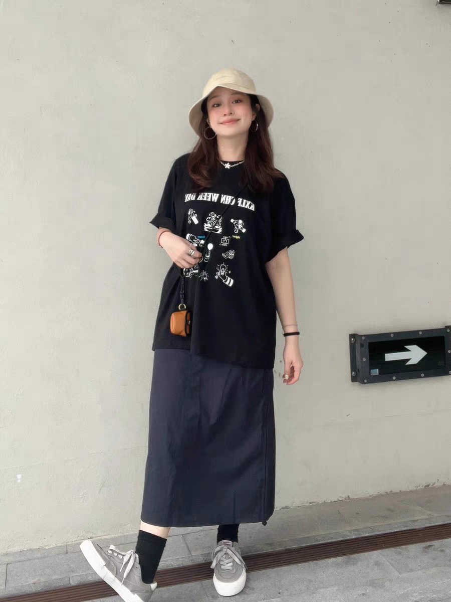 반팔 티셔츠 언더 코트 여성 인사이드 가져 가라. 고급 센스 2026 새로운 여름 루즈핏 슬림해 보이는 알파벳 프린트 셔츠