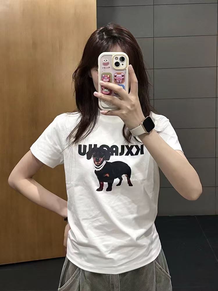 아메리칸 긍정적 인 어깨 반팔 흰색 티셔츠 여성 여름 새로운 조수 브랜드 디자인 센스 작은 대중 몸매 가꾸기 슬림해 보이는 쇼트 스타일 작은 맨위