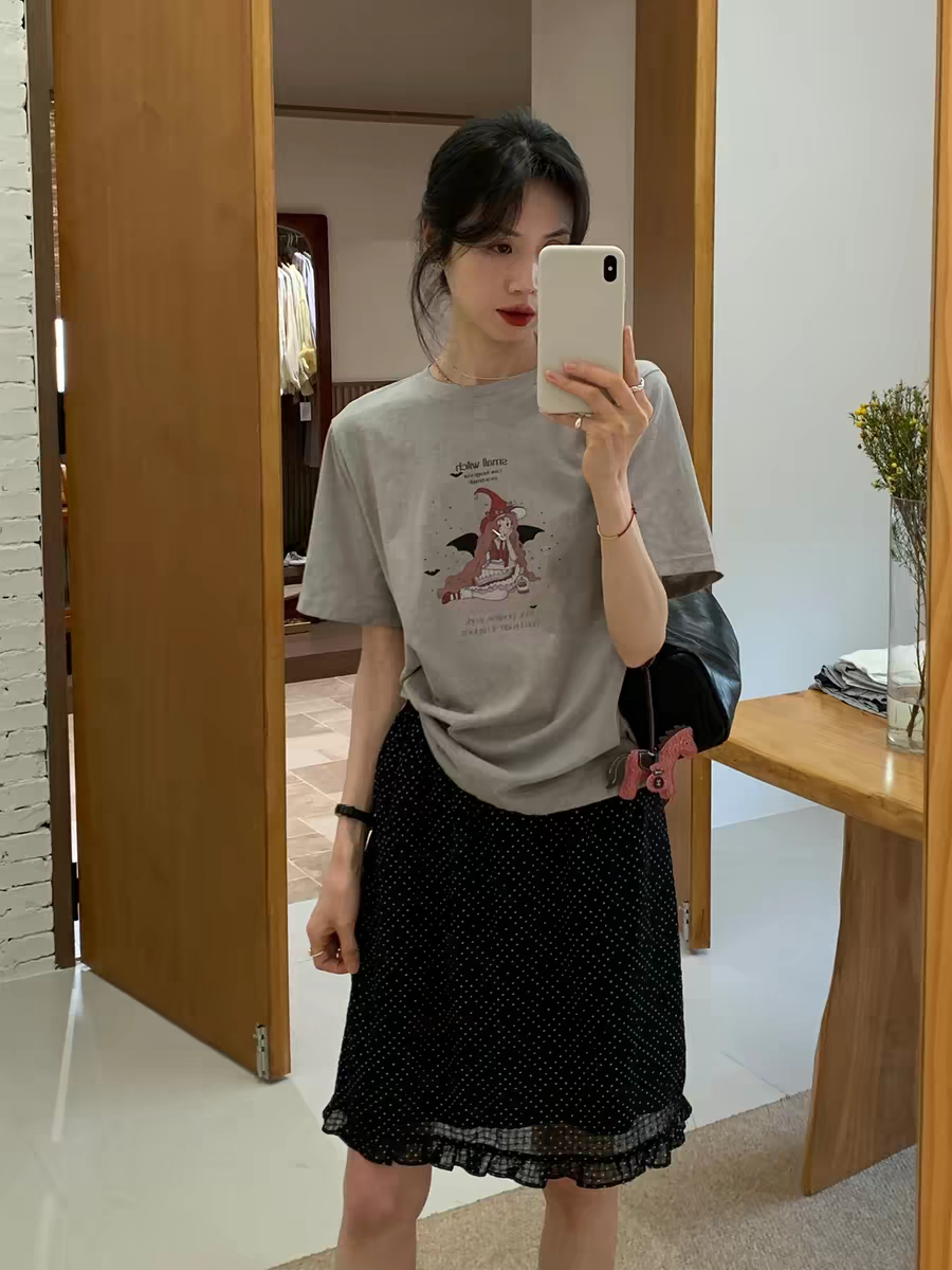 ins 일본식 재미있는 만화 프린트 루즈핏 반팔 티셔츠 여성 여름 라운드 넥 oversize 동정 맨위