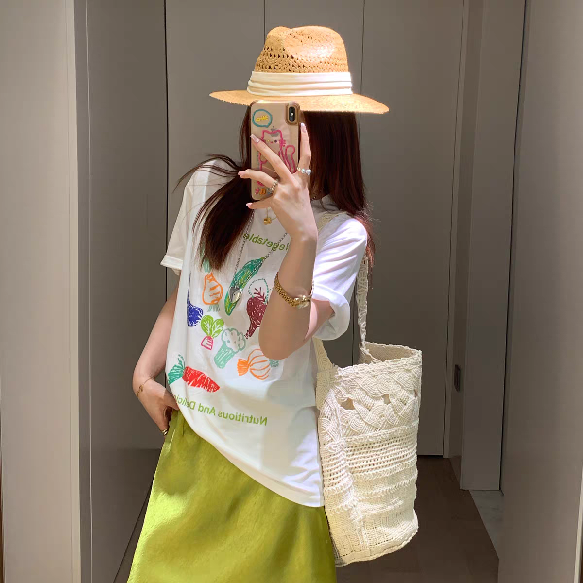 ins 일본식 재미있는 만화 프린트 화이트 루즈핏 반팔 티셔츠 여성 여름 라운드 넥 oversize 동정 맨위
