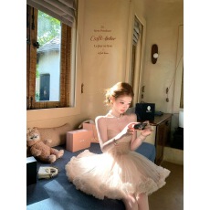 批发迟伞伞26/ss 桃乐丝舞曲 裸色花朵吊带蓬蓬芭蕾纱质连衣<b class='q'>裙</b>短<b class='q'>裙</b>女