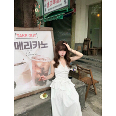 批发ANNATTO 仲夏夜 原创蝴蝶结挂脖荷叶边上衣蕾丝裙摆蓬感半<b class='q'>裙套装</b>