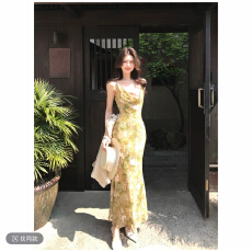 批发木子李的李【夏日绮梦】森系风荡领撞色修身挂脖吊带度假风<b class='q'>连衣裙</b>