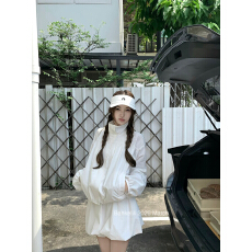 批发板栗可可Bankelili'轻氧系列'碎花防晒外套+松紧腰<b class='q'>花苞</b>半身<b class='q'>裙</b>套装