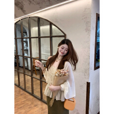 批发Echoone 春季新款防晒<b class='q'>灯笼袖</b>开衫百搭显瘦温柔巨好看短款上衣外套