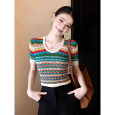 批发彩色<b class='q'>条纹</b>针织短袖t恤女款2026夏季新款设计感洋气减龄小个子上衣