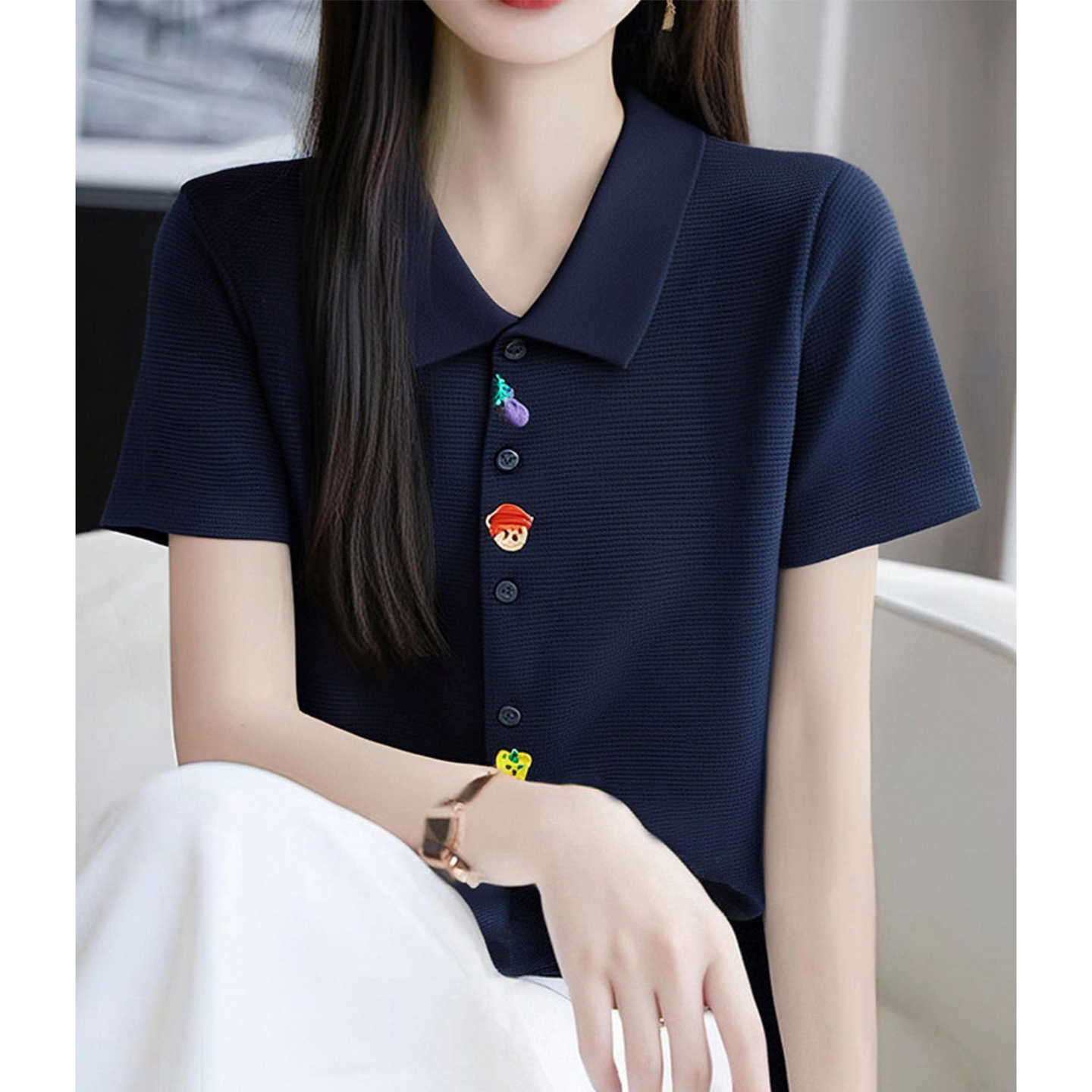 블루 색상 POLO 칼라 자수 긍정적 인 어깨 반팔 티셔츠 여성 셔츠 2026 여름 새로운 외국 가스 연령 감소 니트 스웨터