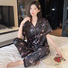 批发夏季丝绸冰丝薄款仿真丝套装<b class='q'>女睡衣</b>短袖长裤睡衣家居服