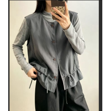 批发非实拍2026秋装新款工装口袋下摆抽绳马甲女单排扣叠穿纯色<b class='q'>上衣</b>