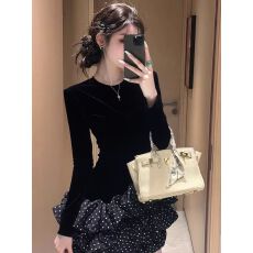 批发秋冬精致小个子穿搭巨好看重要场合赫本风黑色丝绒<b class='q'>花苞</b>拼接<b class='q'>连衣裙</b>