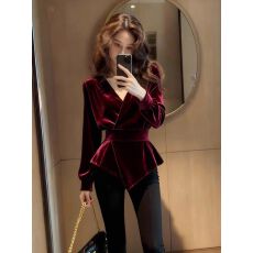 批发酒红色v领丝绒衬衫秋<b class='q'>冬</b>法式高级感轻奢减龄洋气干练气质收腰上衣