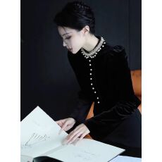 衬衫女高级感轻奢减龄洋气内搭独特超好看法式钉钻黑色丝绒上衣冬