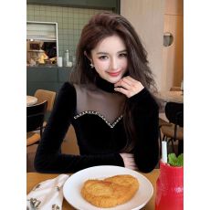 批发冬季巨好看的气质<b class='q'>轻熟</b>上衣小众不撞款高级感独特漂亮黑色丝绒T恤