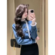 批发独特别致蓝色牛仔上衣女2025冬季爆款轻奢高级感时髦洋气<b class='q'>百搭</b>衬衣