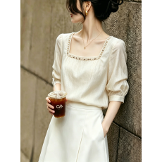 批发法式温柔风杏色烫钻方领<b class='q'>上衣</b><b class='q'>女</b>2026年夏季新款通勤百搭显瘦衬衫
