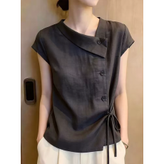 批发灰色短袖<b class='q'>衬衫</b>女士2026夏季新款<b class='q'>时尚</b>减龄设计感不规则系带<b class='q'>衬衣</b>上衣