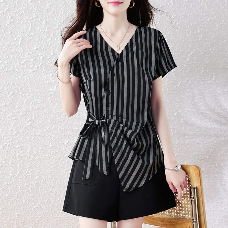 빅 사이즈 여성 의류 패션 오픈 가디건 셔츠 여름 새로운 통통한 여동생 표지 고기 슬림해 보이는 허리 수축 품격 스트라이프 V넥 작은 셔츠