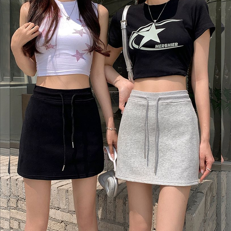 임산부 타이트 스커트 미니 스커트 노출 방지 단색 새로운 다용도 캐주얼 슬림해 보이는 한 마디 미니 스커트 여름 섹션 미니멀리즘 반신 스커트
