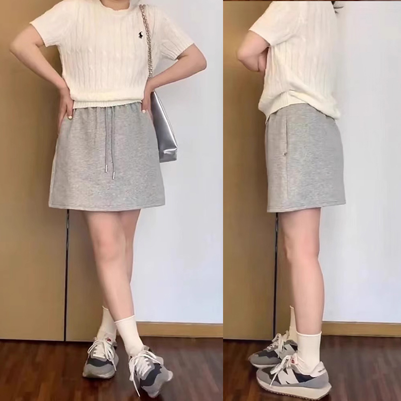 임산부 타이트 스커트 미니 스커트 노출 방지 단색 새로운 다용도 캐주얼 슬림해 보이는 한 마디 미니 스커트 여름 섹션 미니멀리즘 반신 스커트