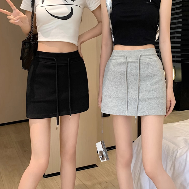 임산부 타이트 스커트 미니 스커트 노출 방지 단색 새로운 다용도 캐주얼 슬림해 보이는 한 마디 미니 스커트 여름 섹션 미니멀리즘 반신 스커트