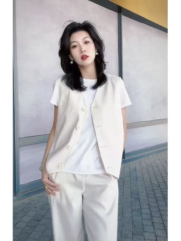 여름 드레스 연령 감소 착용 가져 가라. 코디 전체 집합 숙련 된 품격 여성 의류 화이트 와이드 레그 팬츠 베스트 세트 2025 새로운