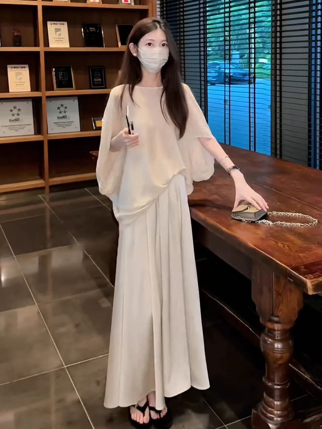 여름 한 부서 청 순수한 시스템 착용 가져 가라. 빛 럭셔리 고급 센스 그레이트 차를 보다 인사이드 차 가스 새틴 맨위 점프 슈트 치마 세트