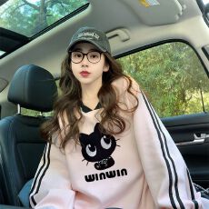 批发仿华棉复牛奶丝/后包领粉色V领设计感卫衣女潮牌宽松运动风<b class='q'>上衣</b>