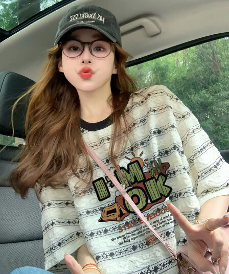 원본 품질 이후 패키지 칼라 빅 사이즈 여성 의류 스트라이프 여름 자카드 프린트 반팔 티셔츠 여성