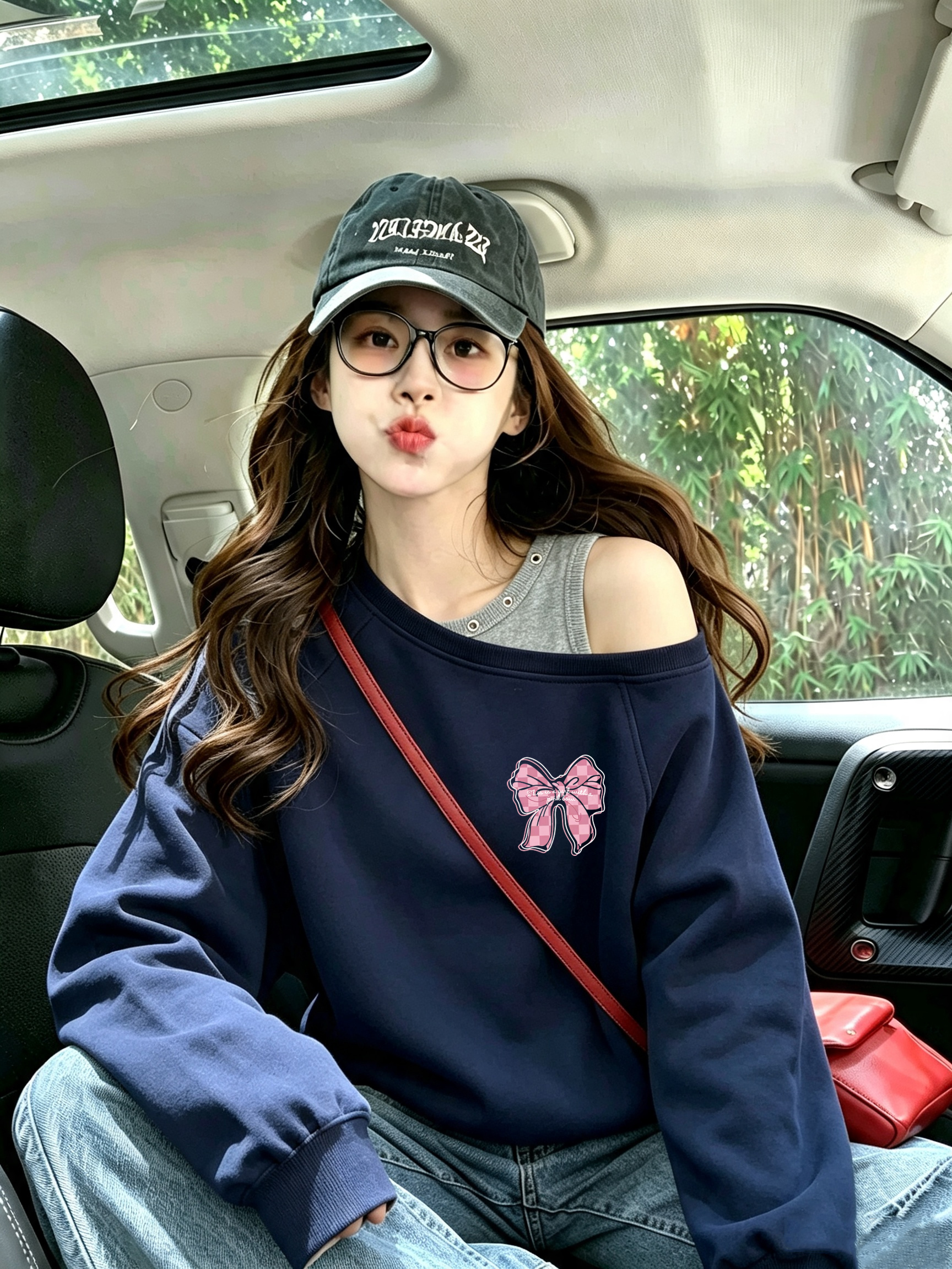 BY33599# 特大码300斤假两件斜肩露肩卫衣女秋季款上衣  服裝批發女裝批發服飾貨源