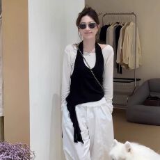批发<b class='q'>大码</b>韩系挂脖吊带女装秋季设计感上衣胖MM遮肉显瘦打底两件套