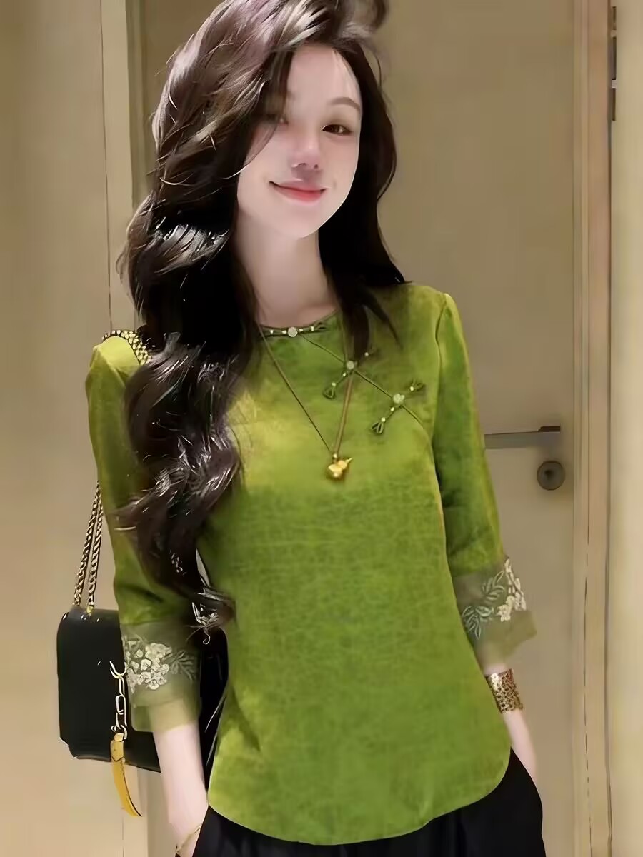 2026 년 새로운 새로운 중식 바람 녹색 긴팔 자수 맨위 여성 라운드 넥 단추 빛 럭셔리 루즈핏 빅 사이즈 인사이드 가져 가라.