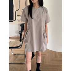 批发韩国chic 小众圆领宽松大口袋连衣裙