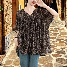 批发复古时尚胖MM夏季新款豹纹<b class='q'>收腰</b>V领韩版减龄娃娃衫