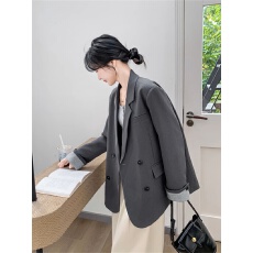 批发灰色西装外套女春秋<b class='q'>新款</b>高级感休闲通勤西服小个子流行爆款