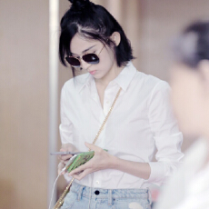 批发<b class='q'>明星</b><b class='q'>同款</b>白衬衫女设计感小众长袖职业衬衣洋气修身上衣