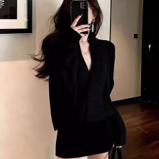 批发法式v领长袖针织连衣裙女秋冬2025新款高级感气质包臀毛衣<b class='q'>短裙</b>子