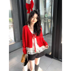 十三行2025冬新款圣诞新年红色V领针织开衫+花边吊带叠穿两件套女
