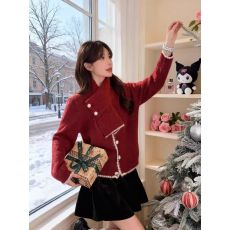 批发圣诞氛围感穿搭红色带围脖毛衣外套女秋<b class='q'>冬</b>洋气宽松长袖针织衫上衣