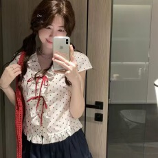 批发波尔卡假日 V领花边波点衬衫女夏季新款短款收腰短袖上衣
