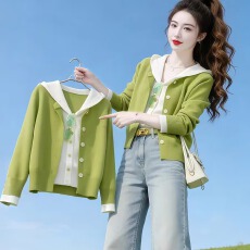 批发草绿色连帽拼接假两件针织<b class='q'>开衫</b>女2026春秋韩系穿搭软糯高级感上衣