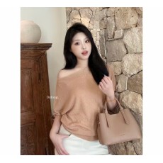 批发韩系温柔慵懒风粉色冰丝针织短袖女夏季小飞袖宽领短上衣