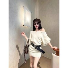 批发秋冬新纯欲风<b class='q'>一字领</b>斜肩设计感包臀裙女辣妹风显瘦收腰针织<b class='q'>连衣裙</b>