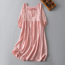 批发实拍2026早<b class='q'>春</b>UM法式v领系带裙子女文艺慵懒风宽松大摆长款连衣裙