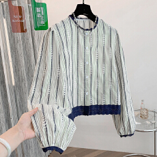 批发实拍秋装新款日韩巨好看短款<b class='q'>小衫</b>蕾丝花边长袖衬衫上衣